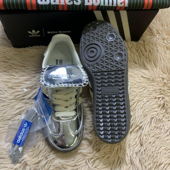 New Adidas Samba x Wales Bonner Silver Metallic Women Sneaker - Picture 5 of 7